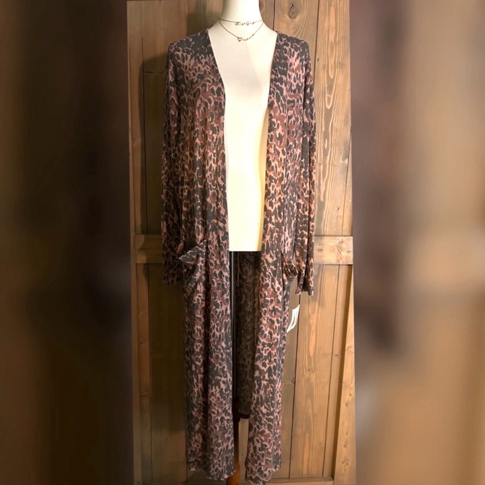 LULAROE • Sarah Maxi Cardigan XL (fits 14-18)